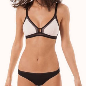 Lively The Mesh Trim Bralette